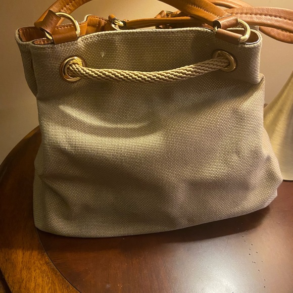 Michael Kors handbag - Picture 3 of 4